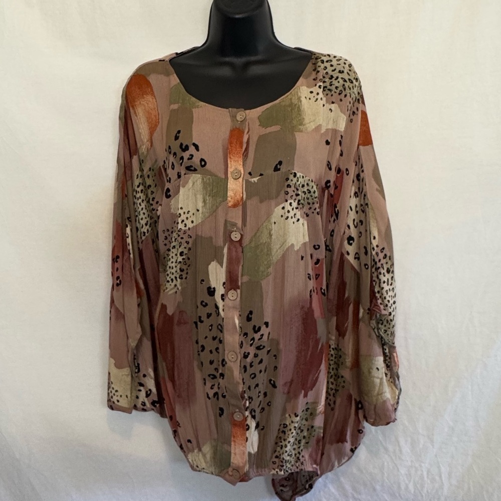 D-169 Oddy PLUS SIZE‎ 2X Colorful Animal Print Short Sleeve Pullover Blouse